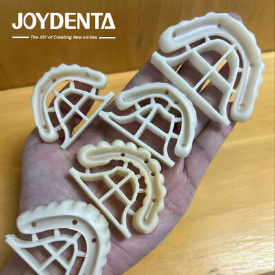 자연스러운 외모를 가진 전체 지르코니아 왕관 다리 인레이 및 온레이 높은 융통 강도